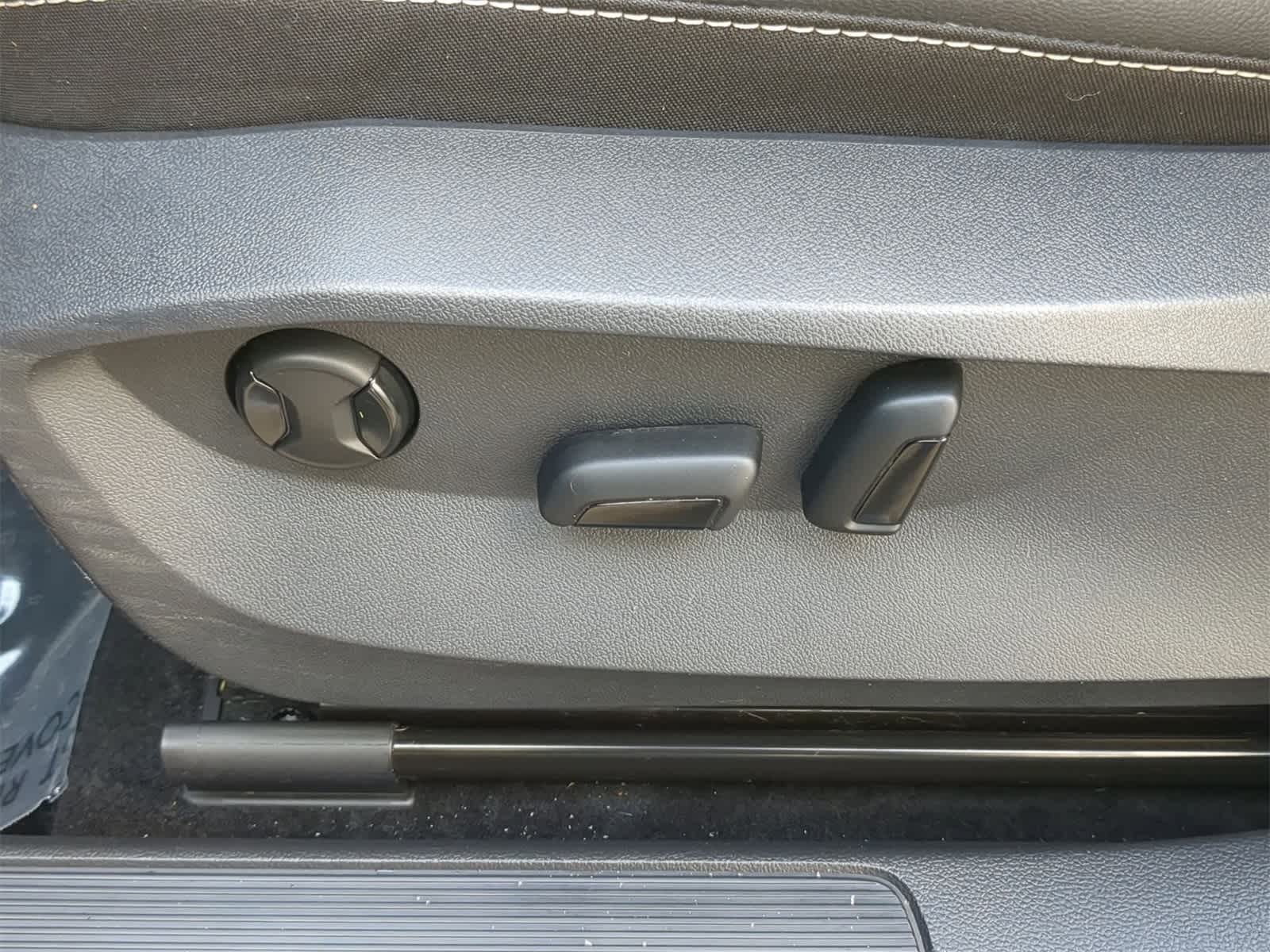 Thumbnail: 2022 Volkswagen Taos - 24