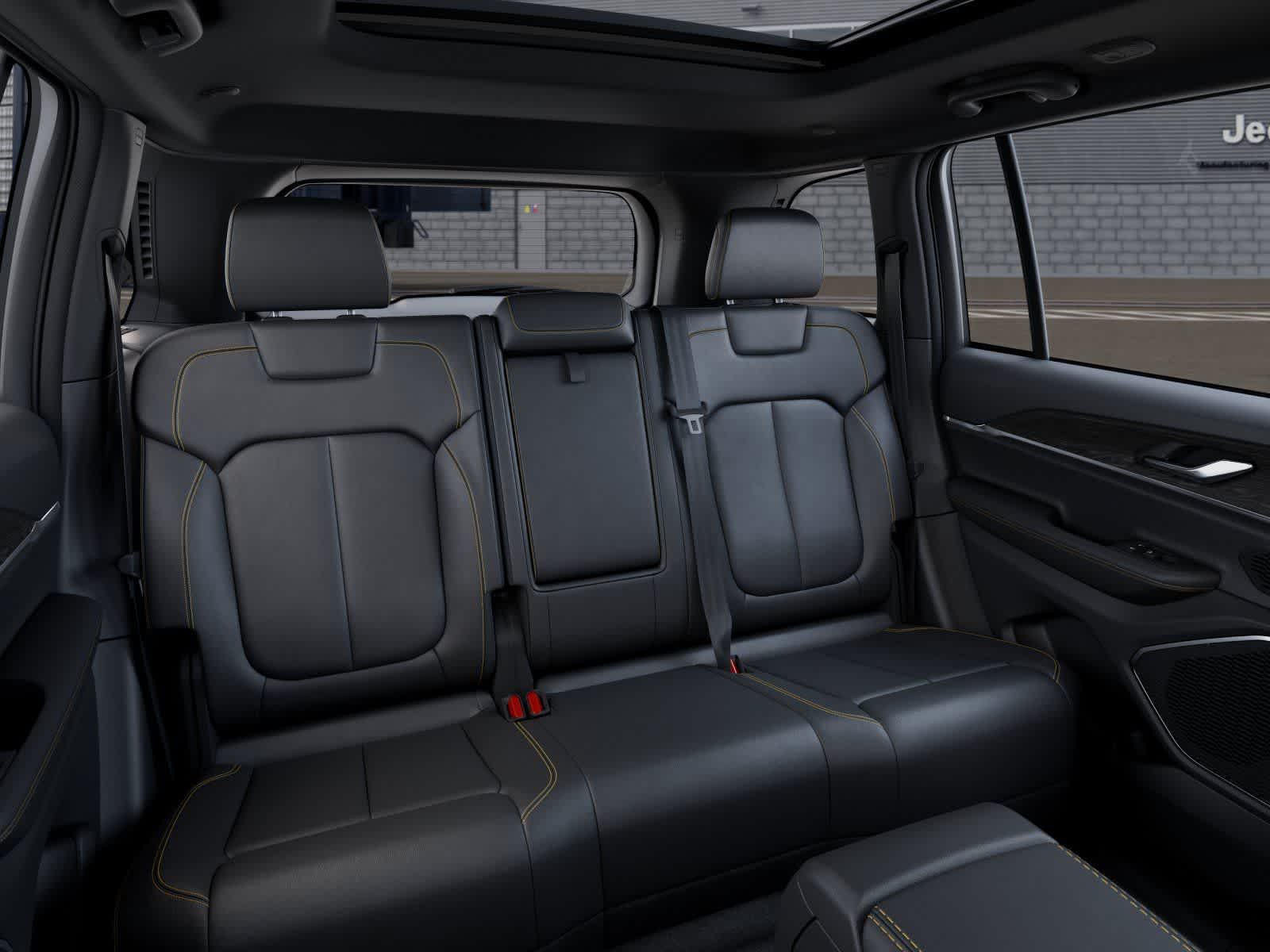 Thumbnail: 2026 Jeep Grand Cherokee - 15