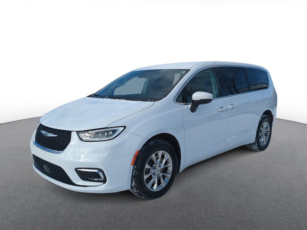 Used 2023 Chrysler Pacifica Touring L Van