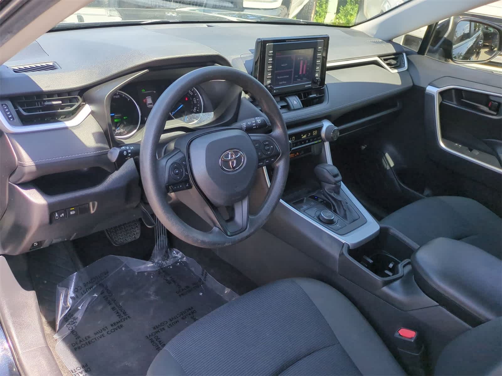Thumbnail: 2022 Toyota RAV4 - 10