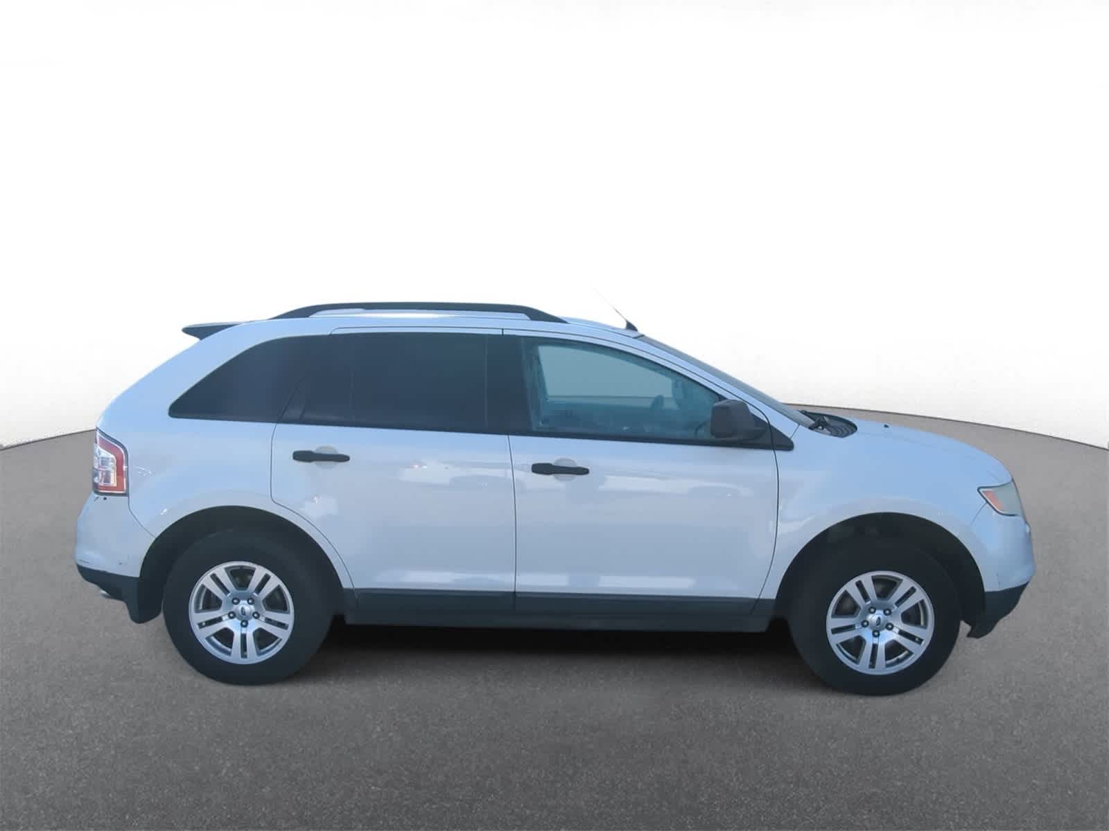 Thumbnail: 2010 Ford Edge - 9