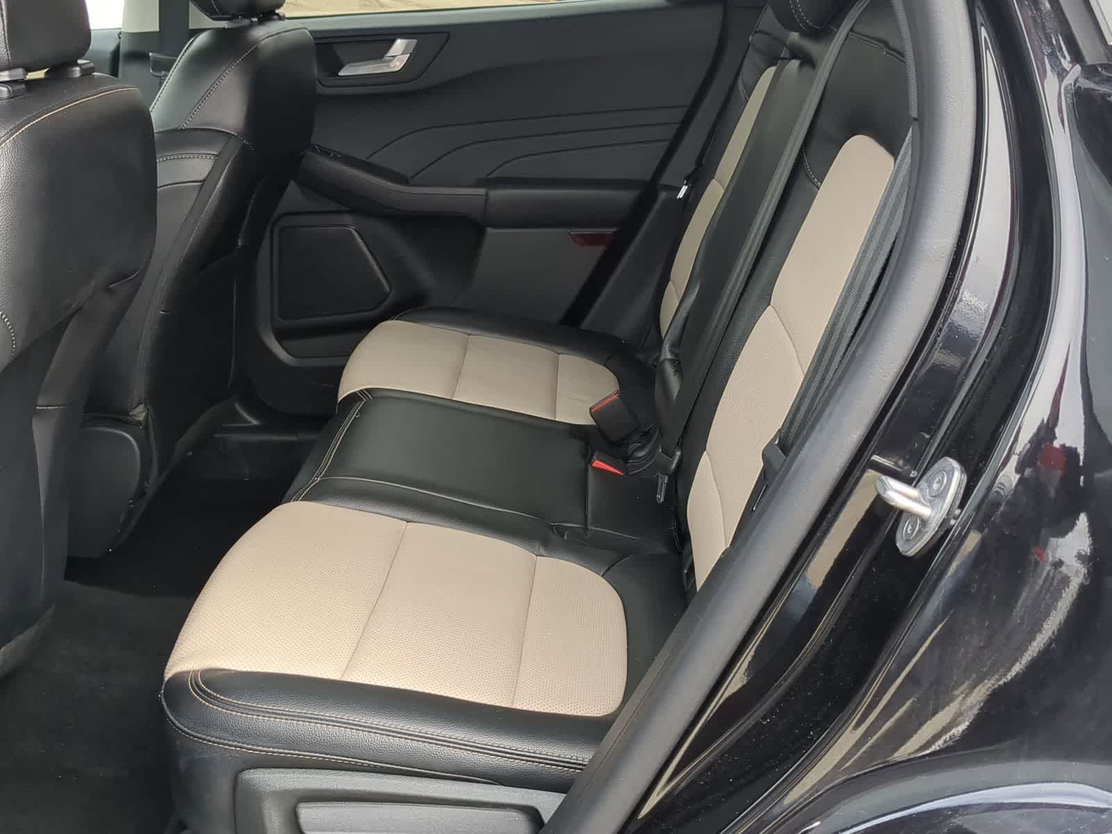 Thumbnail: 2022 Ford Escape - 19