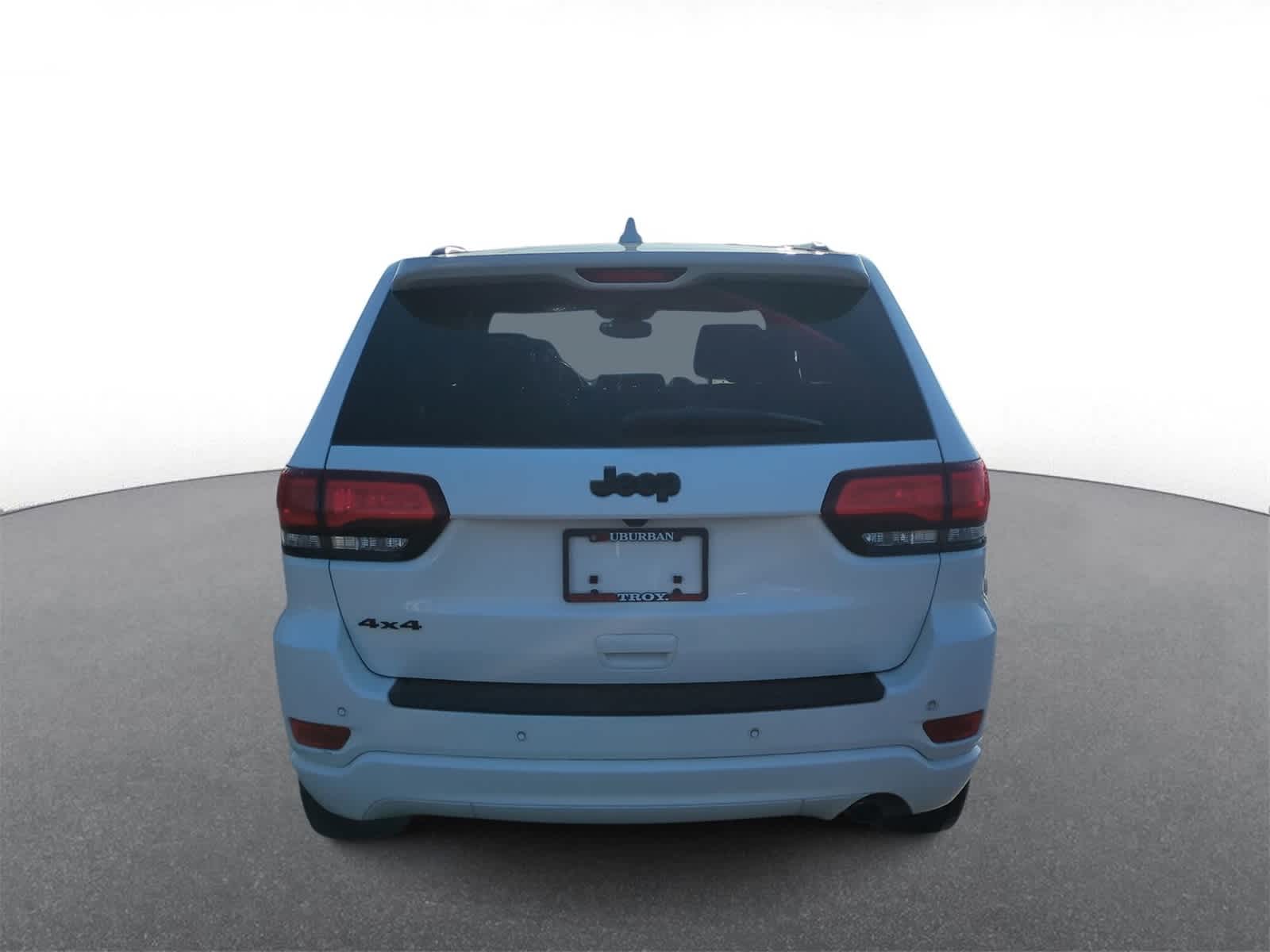 Thumbnail: 2020 Jeep Grand Cherokee - 7