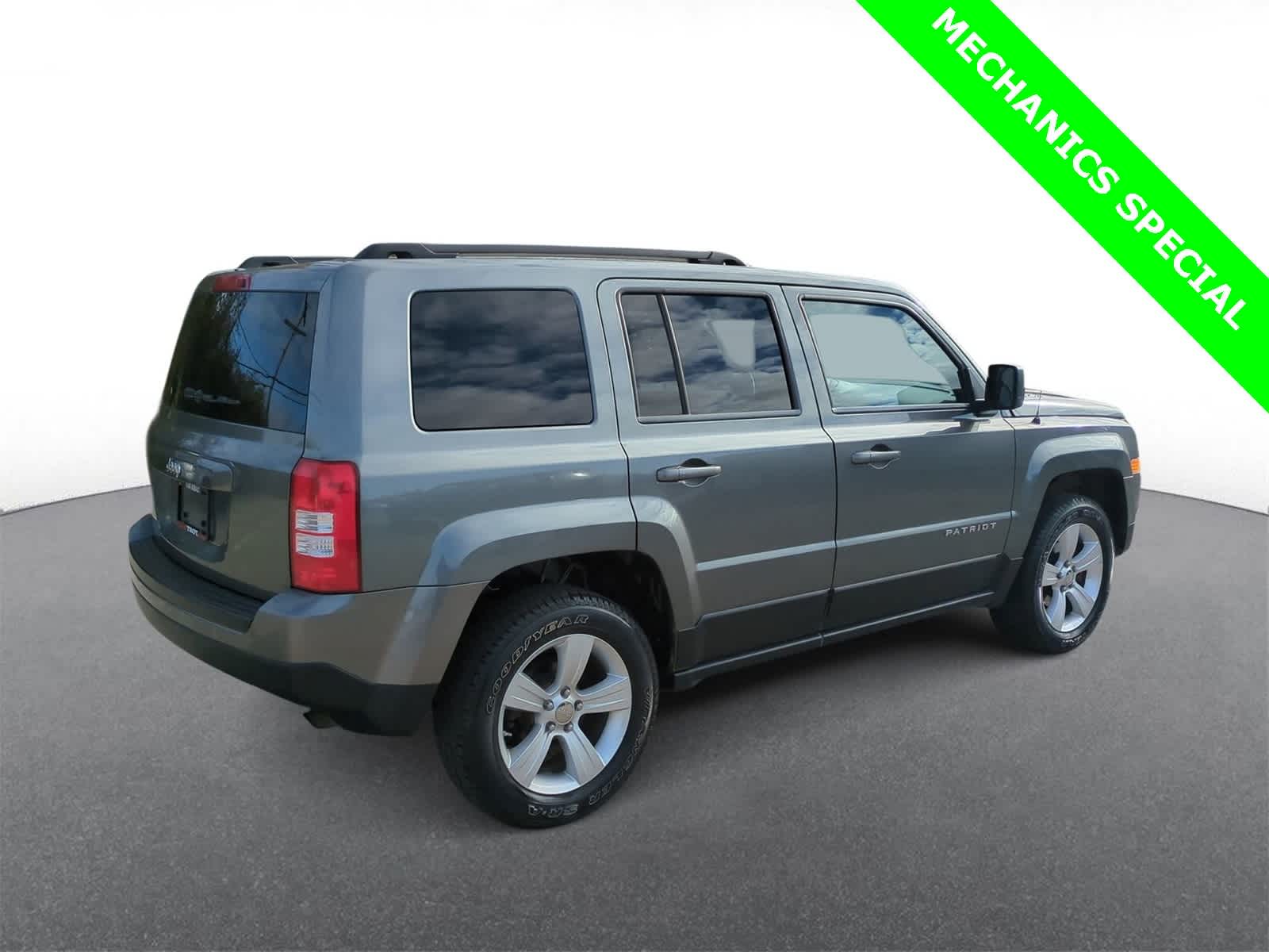 Thumbnail: 2012 Jeep Patriot - 8