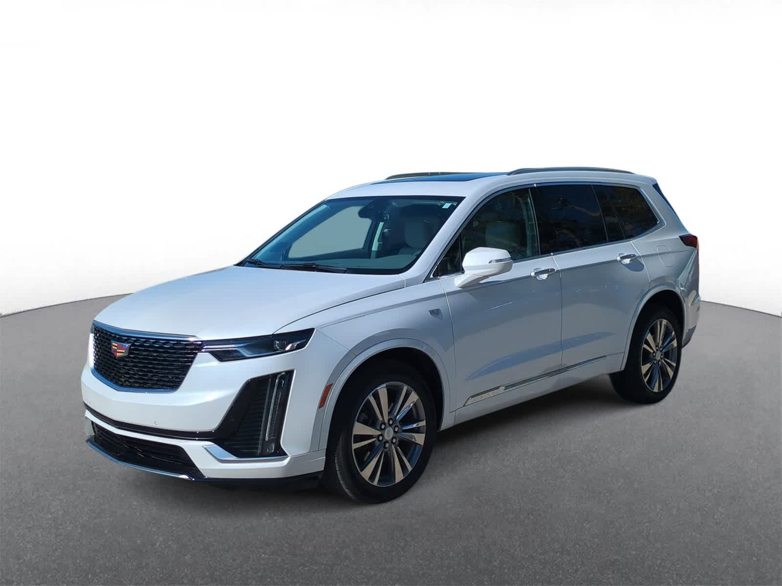 Thumbnail: 2024 Cadillac XT6 - 4