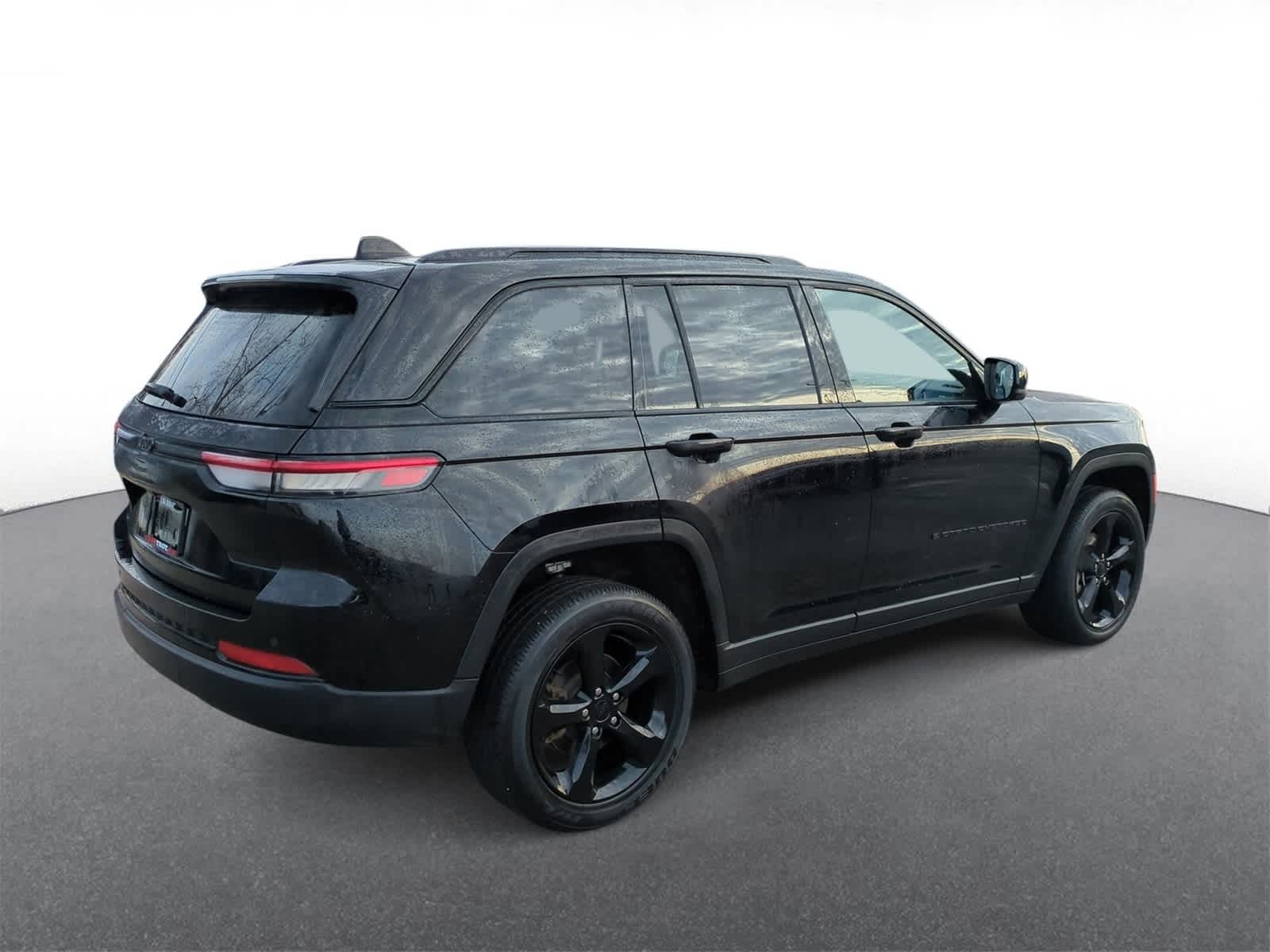 Thumbnail: 2023 Jeep Grand Cherokee - 8