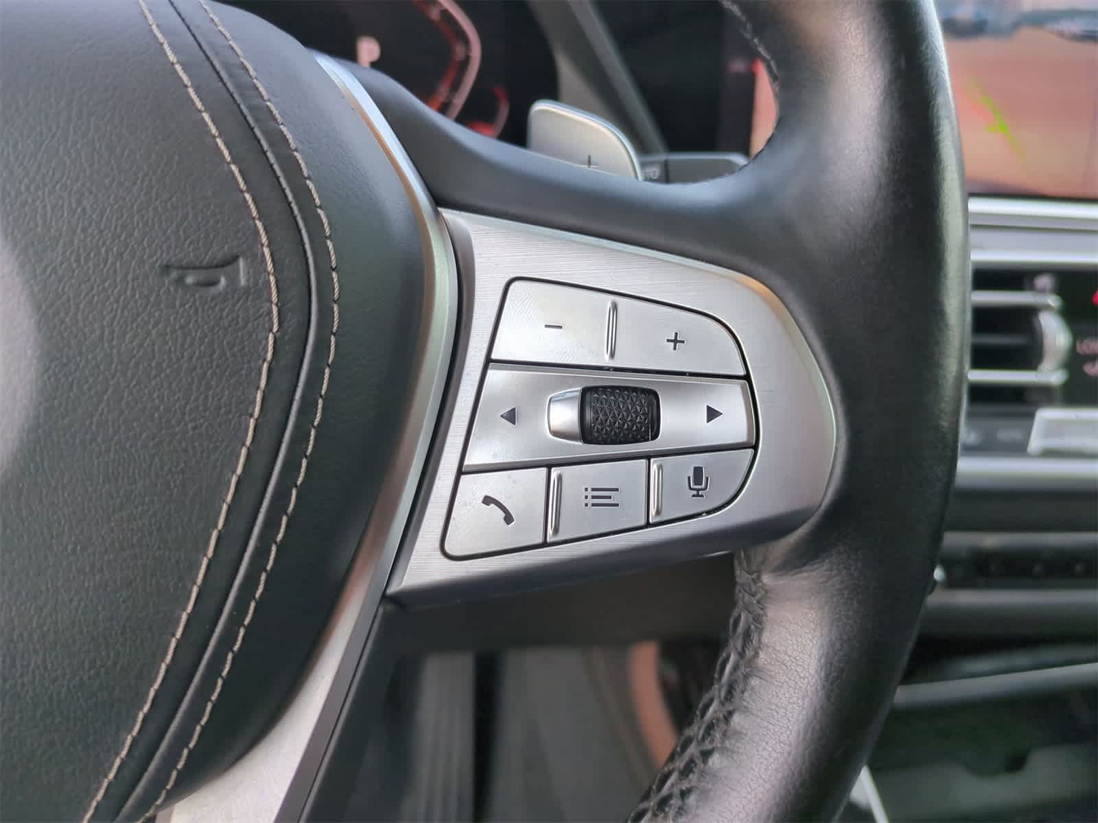 Thumbnail: 2019 BMW X7 - 23