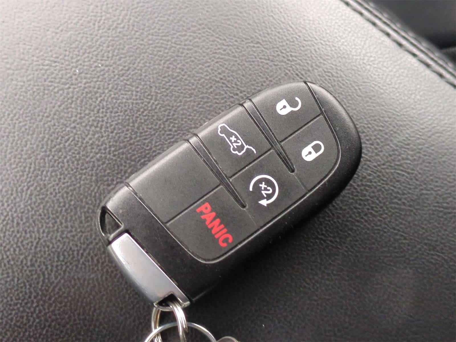 Thumbnail: 2018 Jeep Grand Cherokee - 34