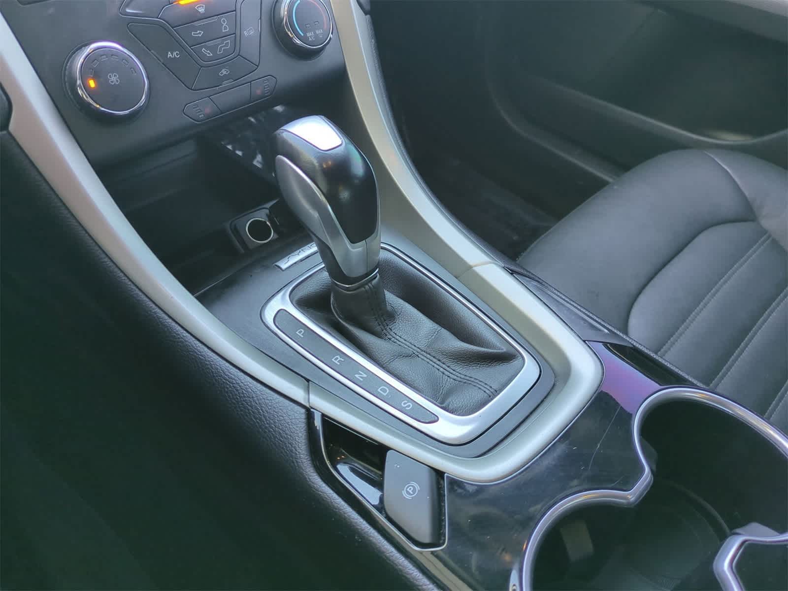 Thumbnail: 2016 Ford Fusion - 31