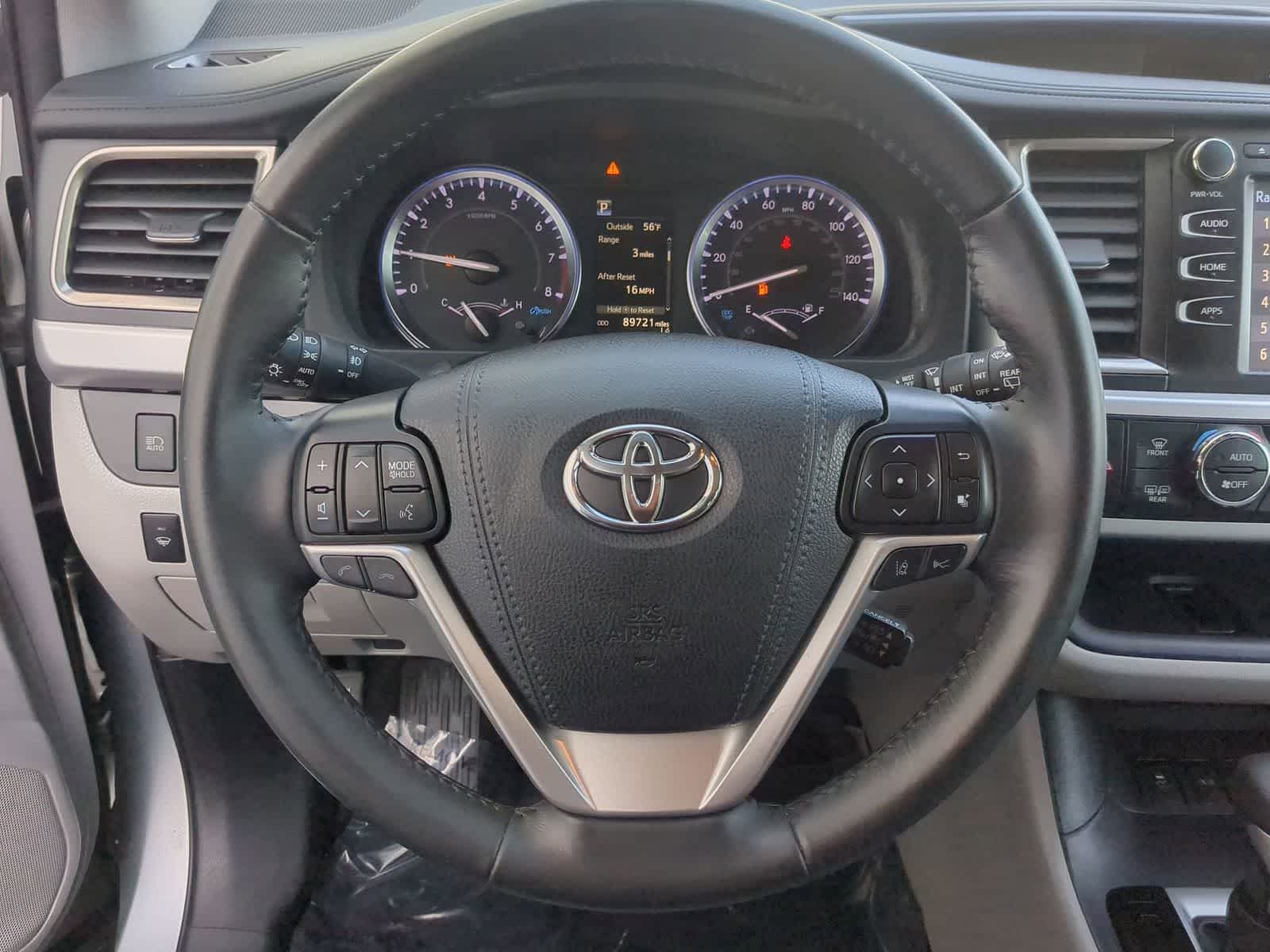 Thumbnail: 2019 Toyota Highlander - 22