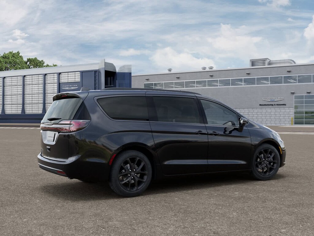 New 2026 Chrysler Pacifica Select Passenger Van