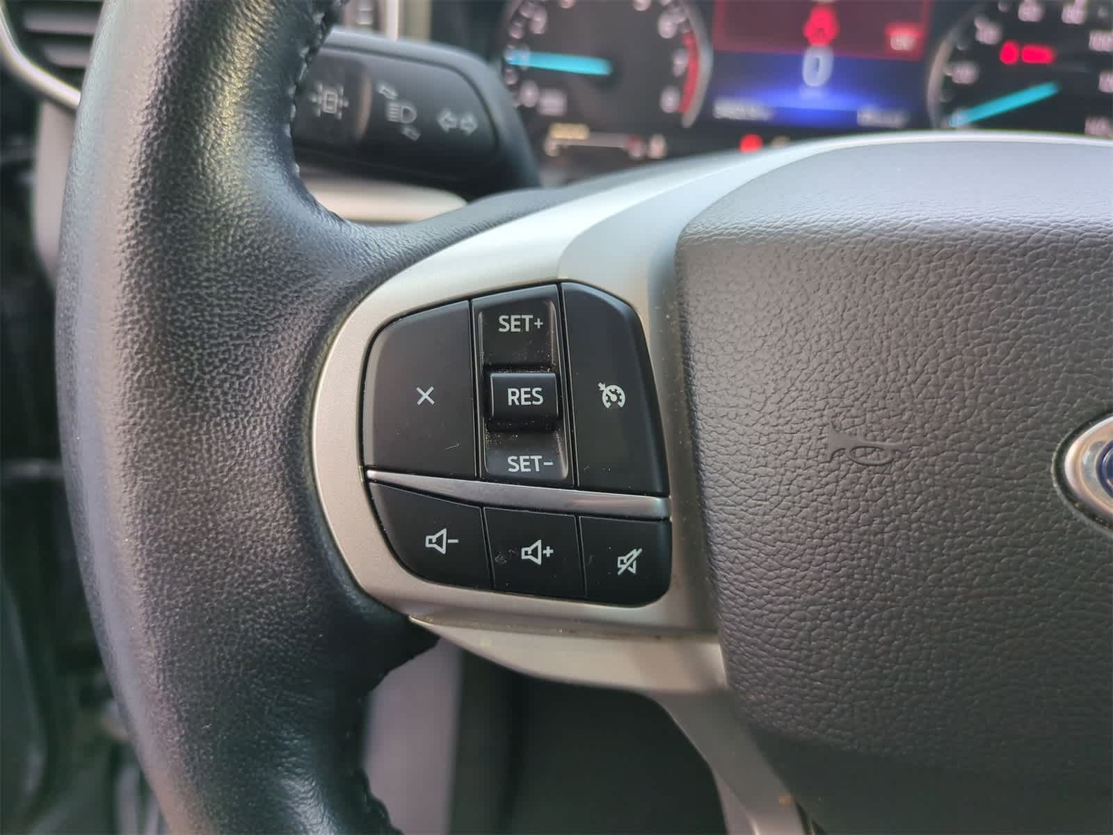 Thumbnail: 2023 Ford Explorer - 22