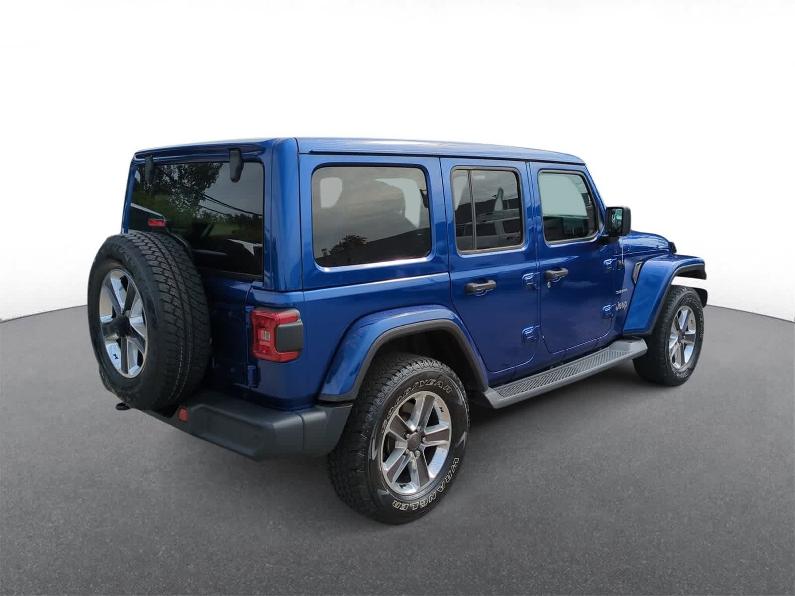 Thumbnail: 2019 Jeep Wrangler - 8