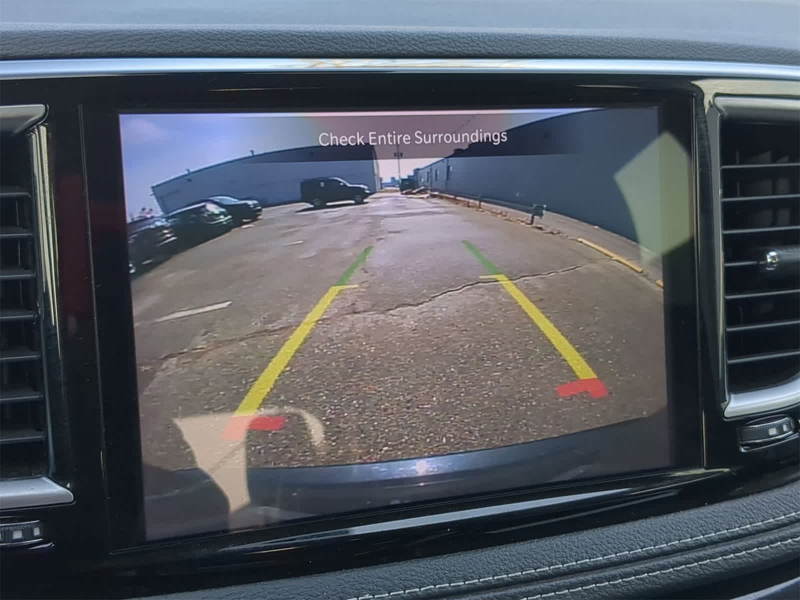 Thumbnail: 2023 Chrysler Pacifica - 38