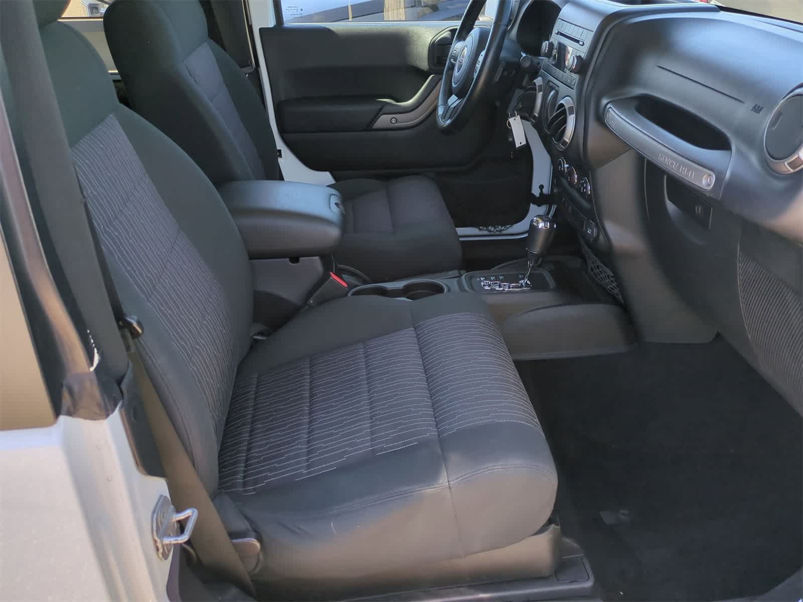 Thumbnail: 2012 Jeep Wrangler - 17