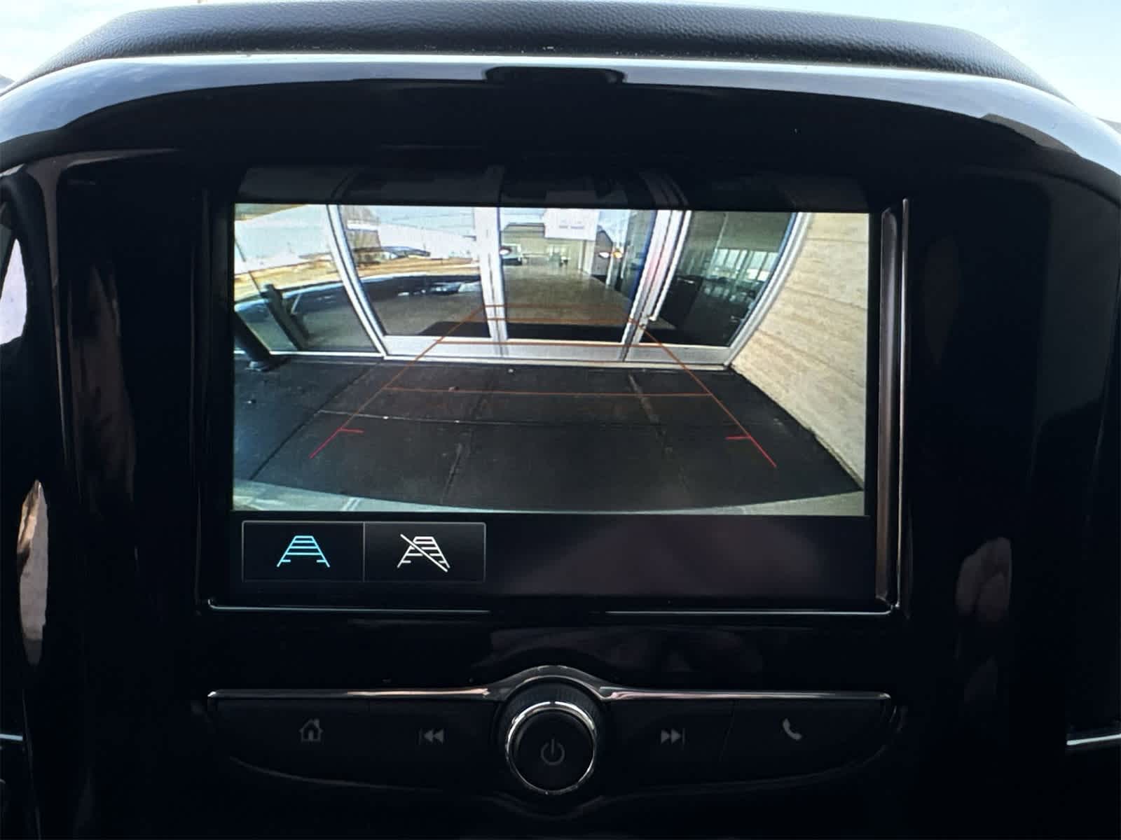 Thumbnail: 2019 Chevrolet Traverse - 29