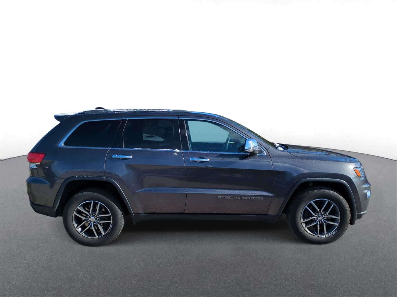 Thumbnail: 2018 Jeep Grand Cherokee - 9