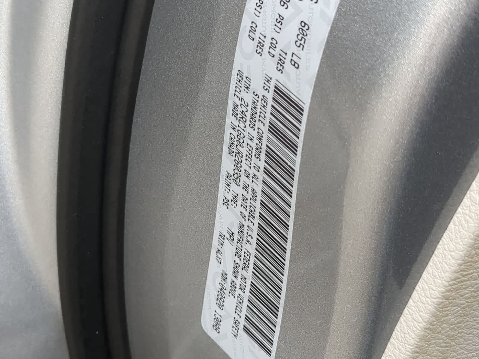 Thumbnail: 2018 Chrysler Pacifica - 32