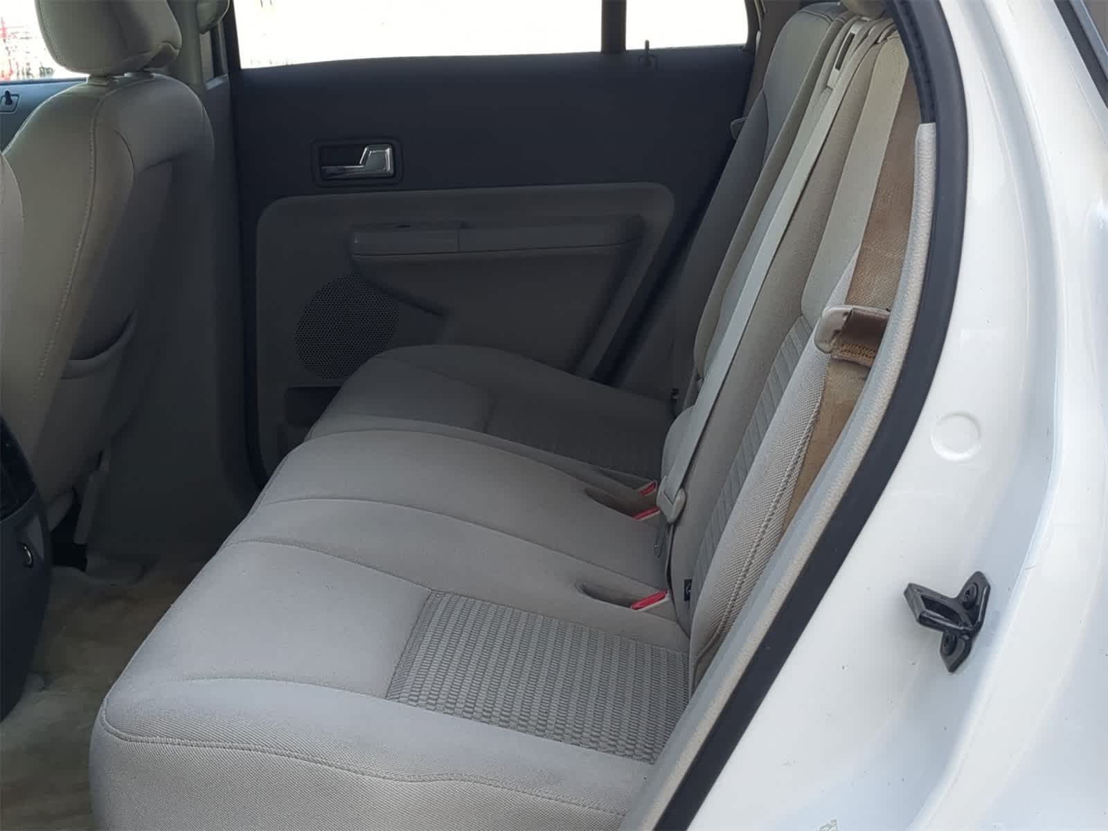 Thumbnail: 2010 Ford Edge - 25