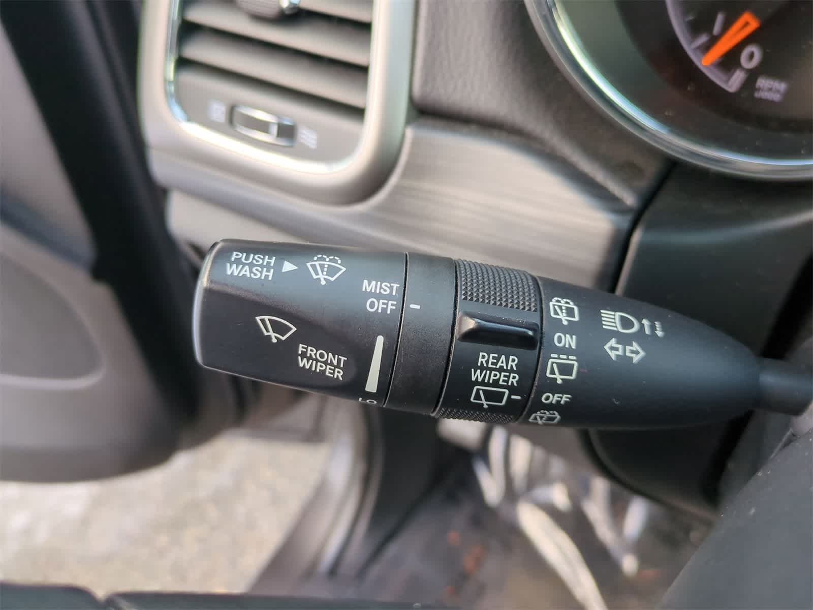 Thumbnail: 2019 Jeep Grand Cherokee - 25