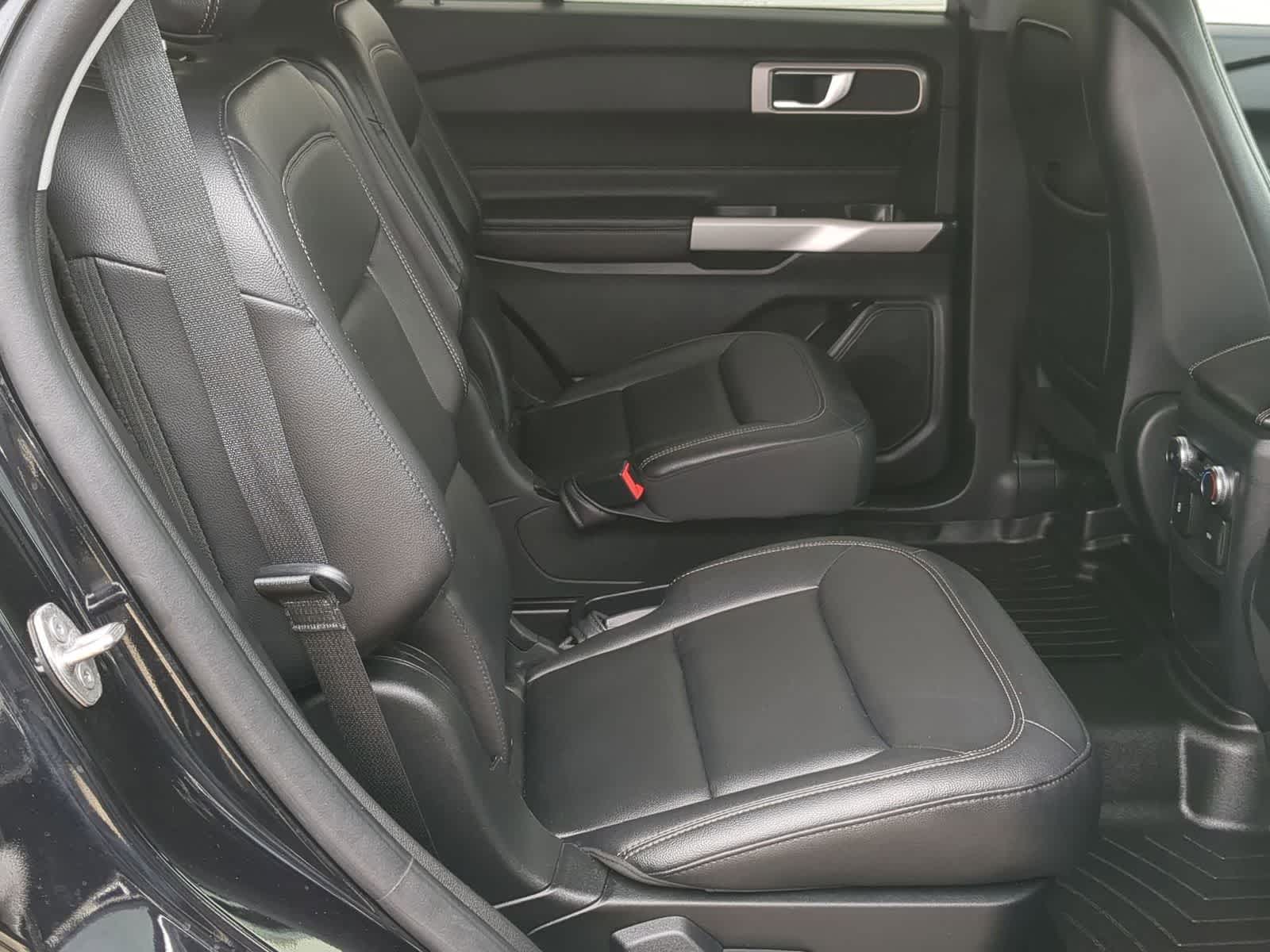 Thumbnail: 2020 Ford Explorer - 20