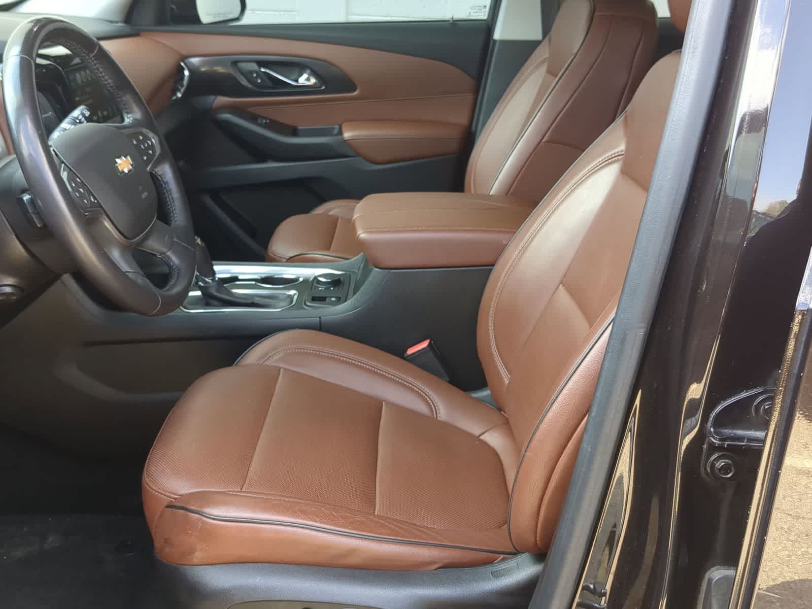 Thumbnail: 2018 Chevrolet Traverse - 16