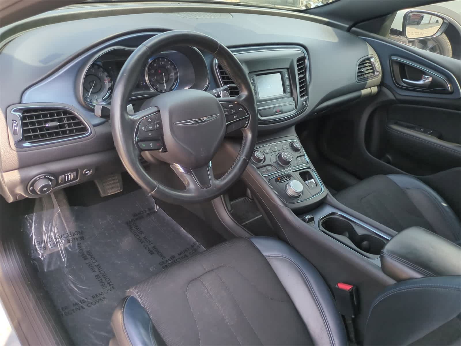 Thumbnail: 2016 Chrysler 200 - 10
