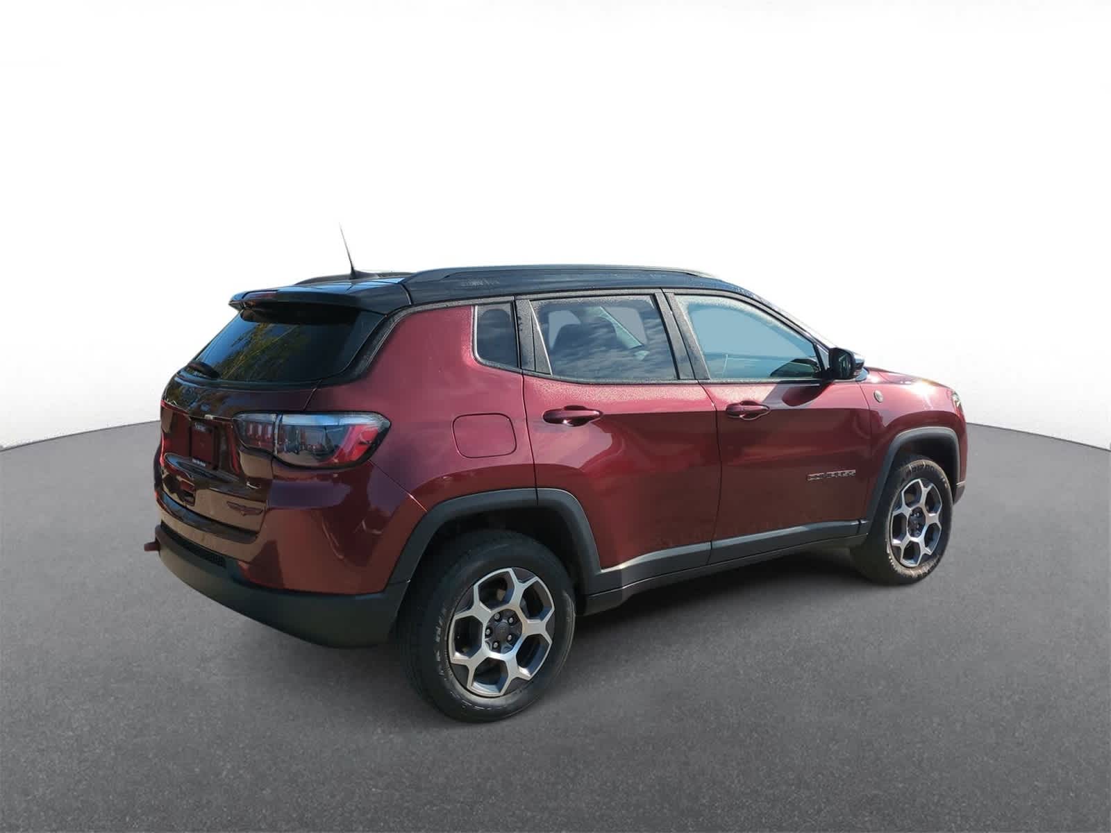 Thumbnail: 2022 Jeep Compass - 8