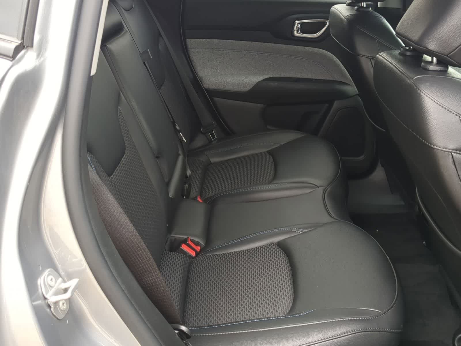 Thumbnail: 2022 Jeep Compass - 19