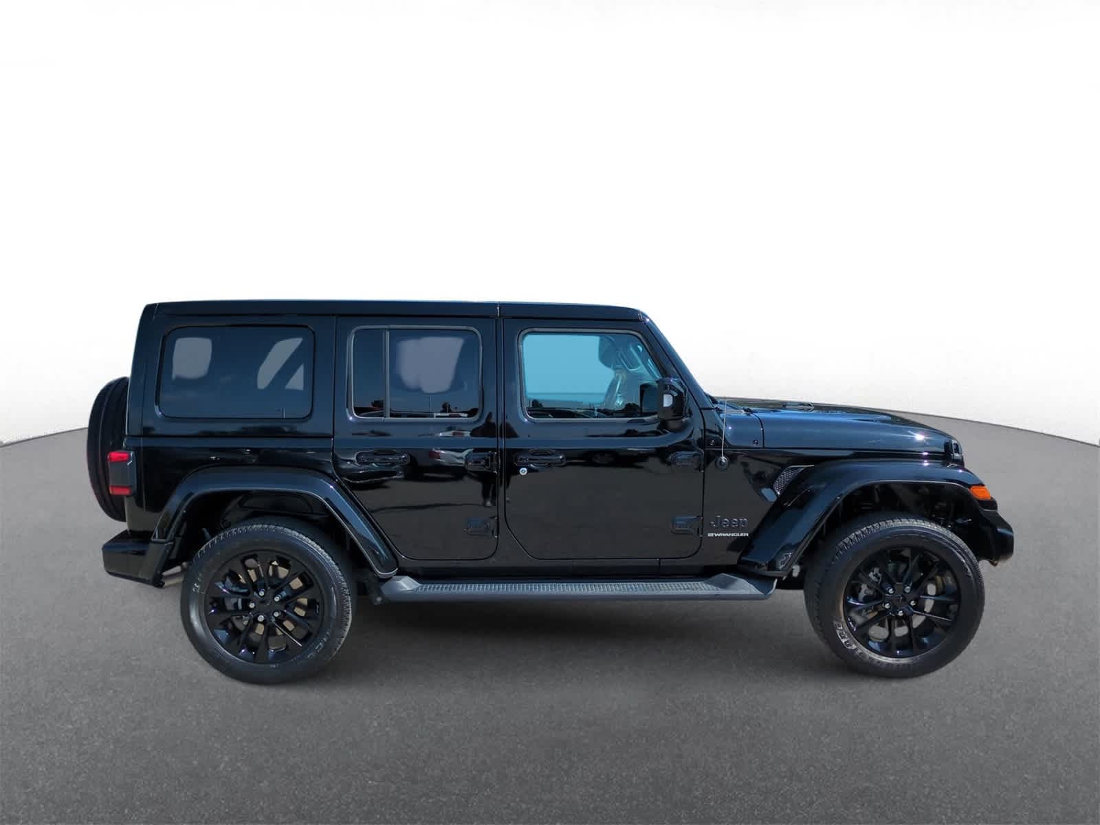 Thumbnail: 2023 Jeep Wrangler - 9