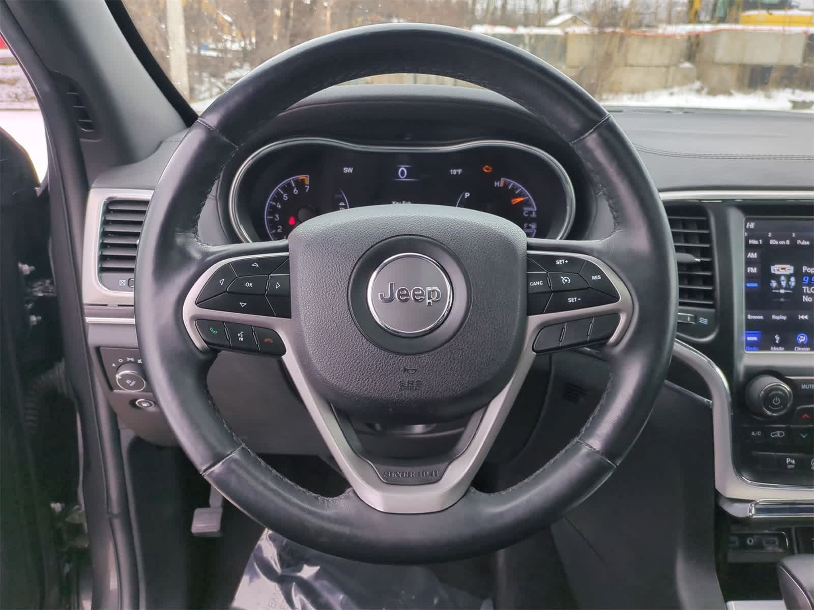 Thumbnail: 2018 Jeep Grand Cherokee - 23