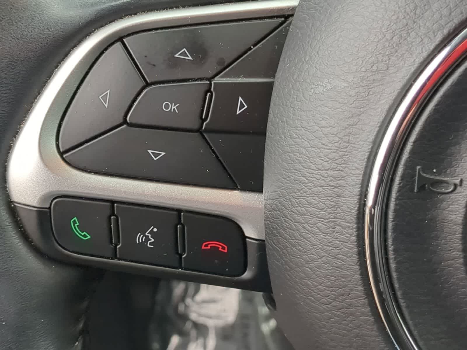 Thumbnail: 2018 Jeep Compass - 23