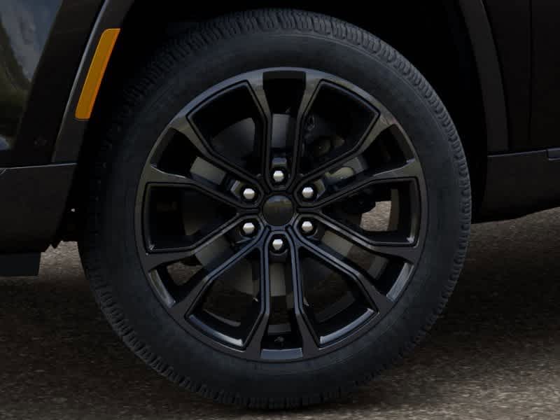 Thumbnail: 2026 Jeep Grand Wagoneer - 8