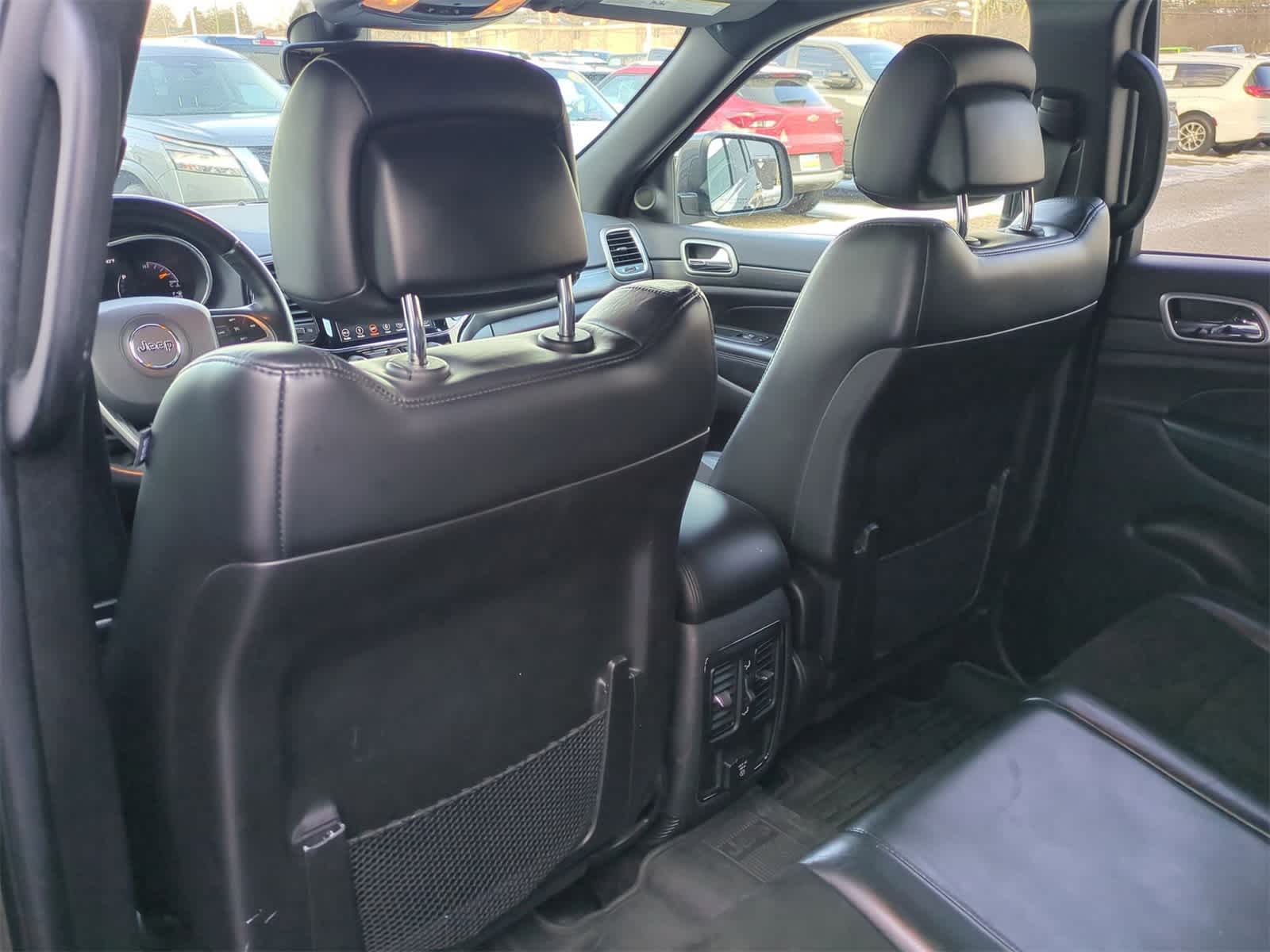 Thumbnail: 2019 Jeep Grand Cherokee - 18