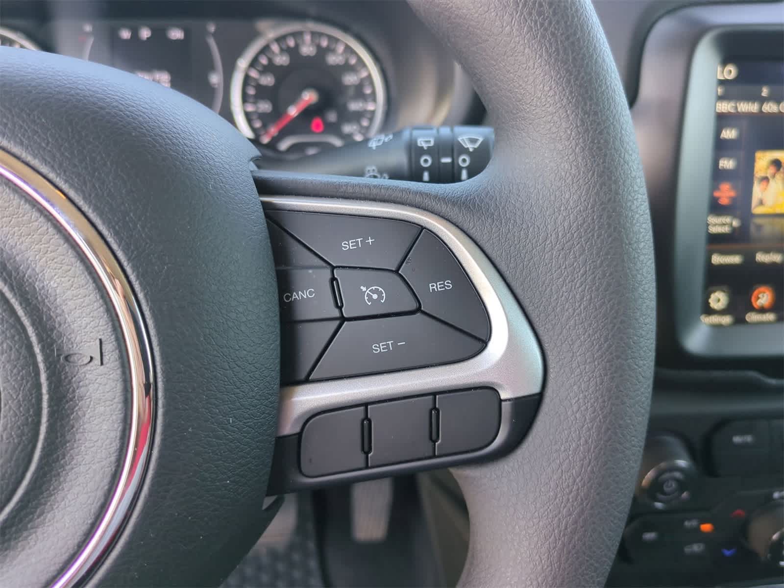 2023 Jeep Renegade Latitude 22