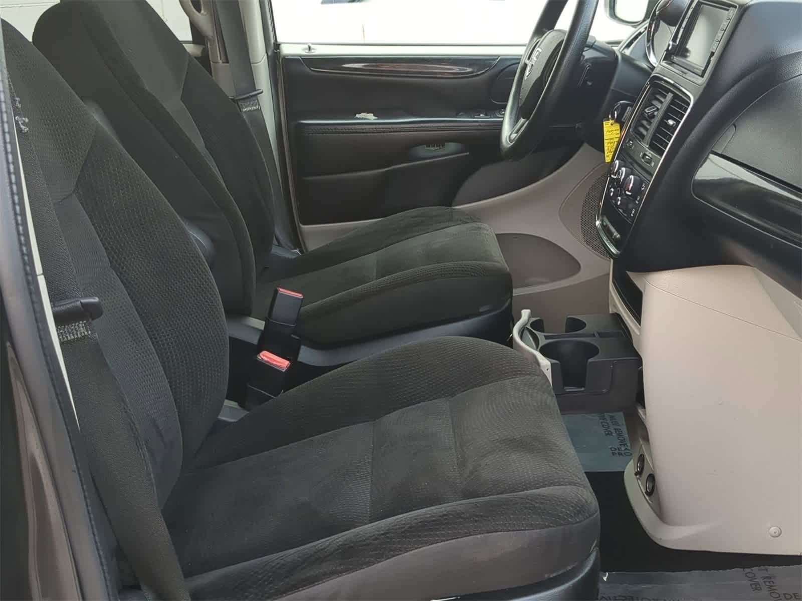 Thumbnail: 2018 Dodge Grand Caravan - 30