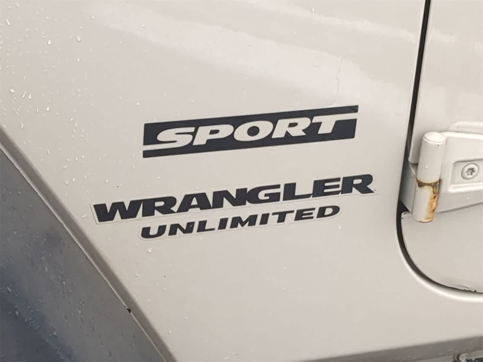 Thumbnail: 2017 Jeep Wrangler - 19