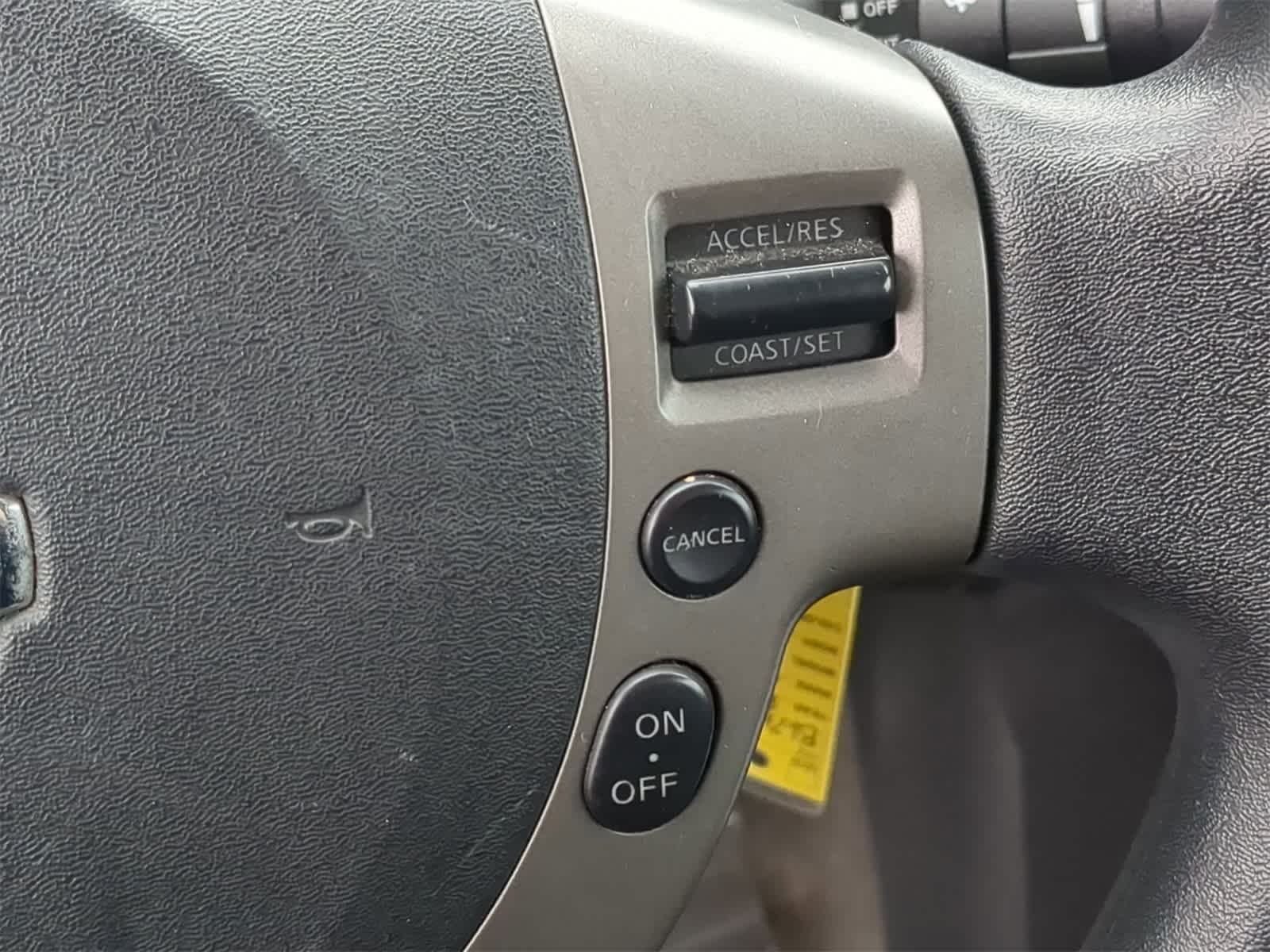 Thumbnail: 2011 Nissan Sentra - 31