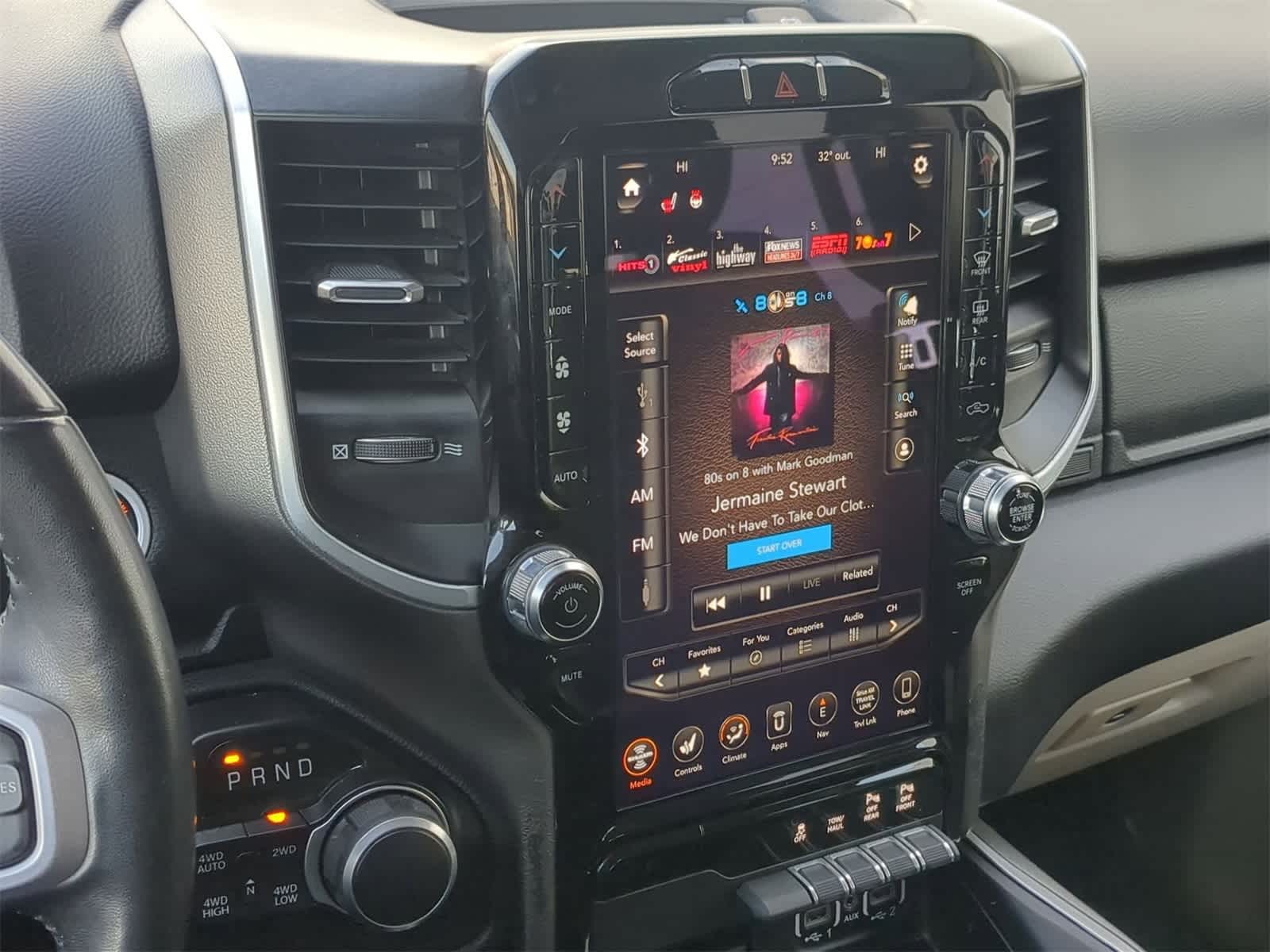 Thumbnail: 2020 RAM 1500 - 26