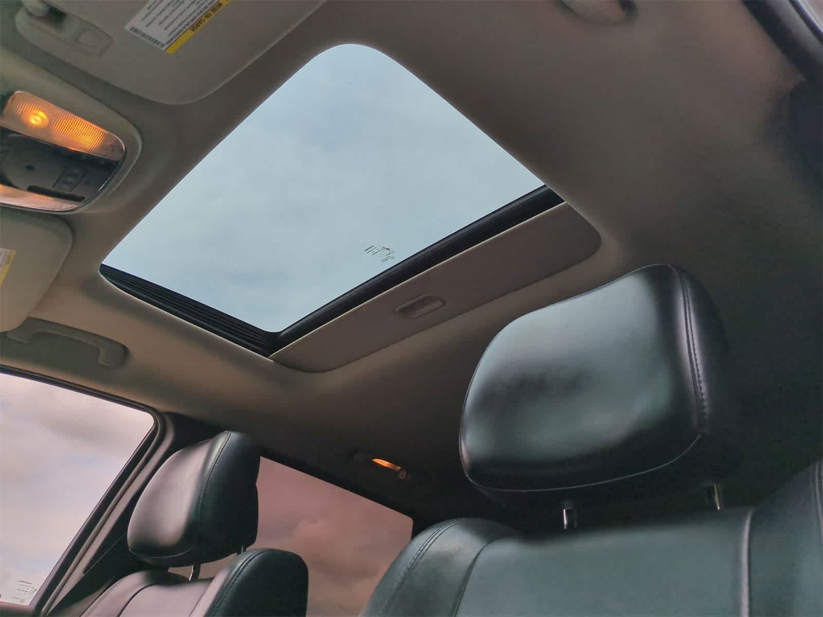 Thumbnail: 2013 Jeep Grand Cherokee - 17