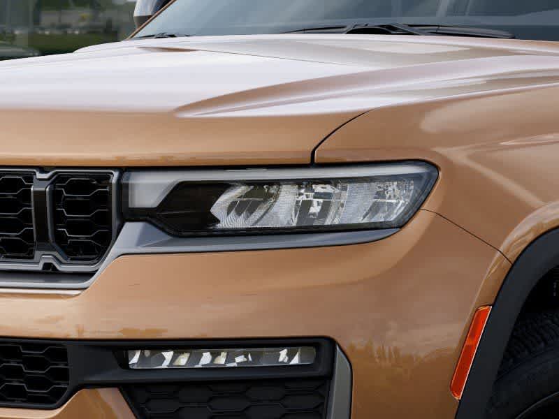 Thumbnail: 2026 Jeep Grand Cherokee - 10