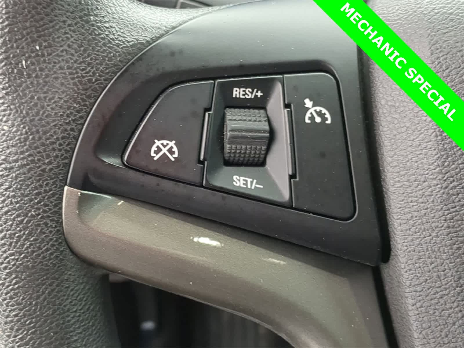 Thumbnail: 2016 Chevrolet Malibu - 30