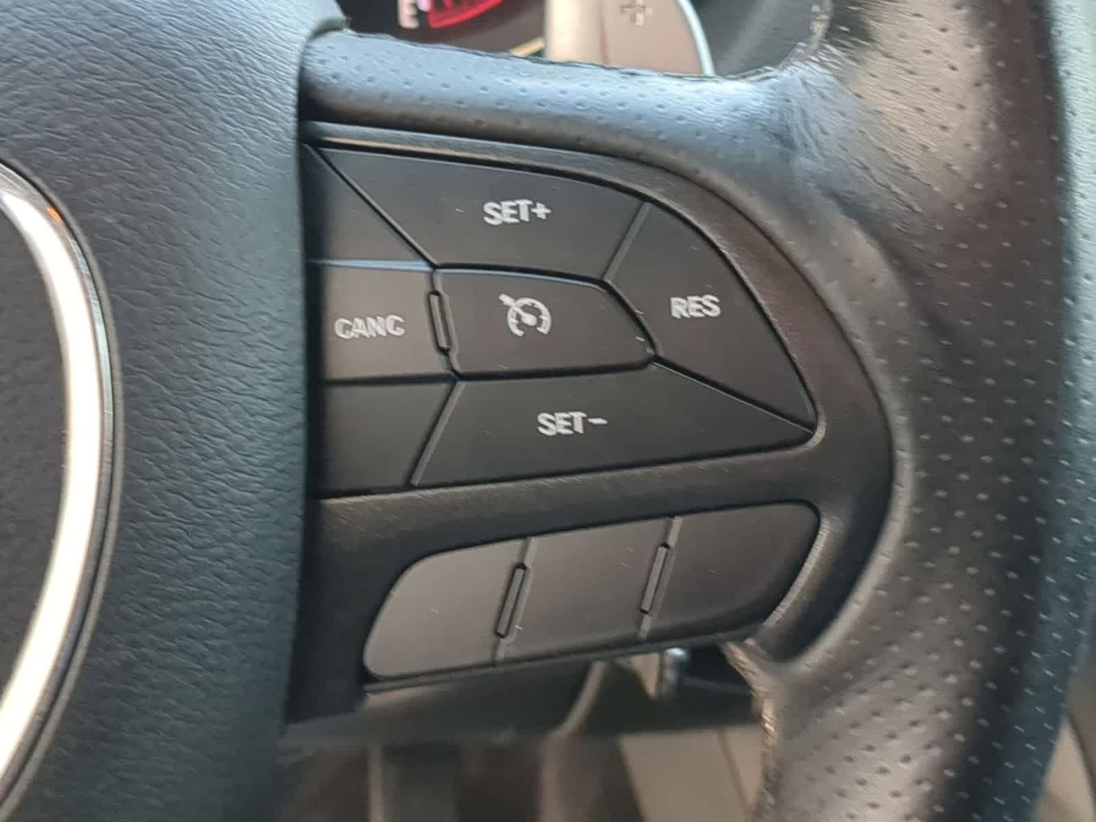 Thumbnail: 2019 Dodge Durango - 24