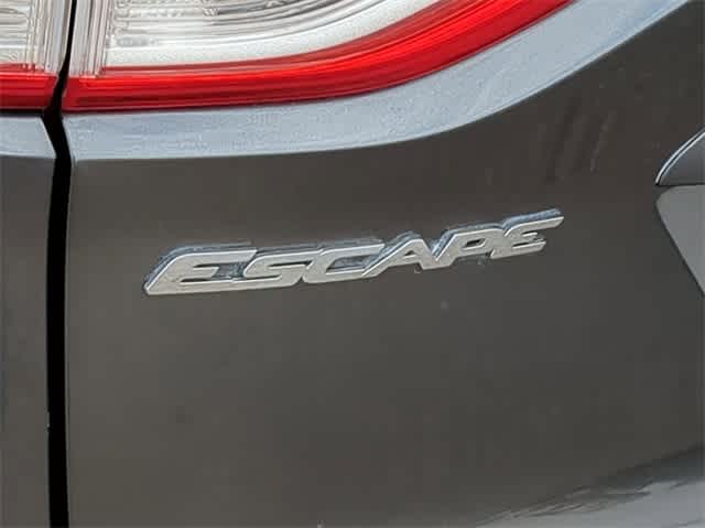 2015 Ford Escape SE 13