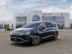 2027 Chrysler Pacifica Limited Passenger Van