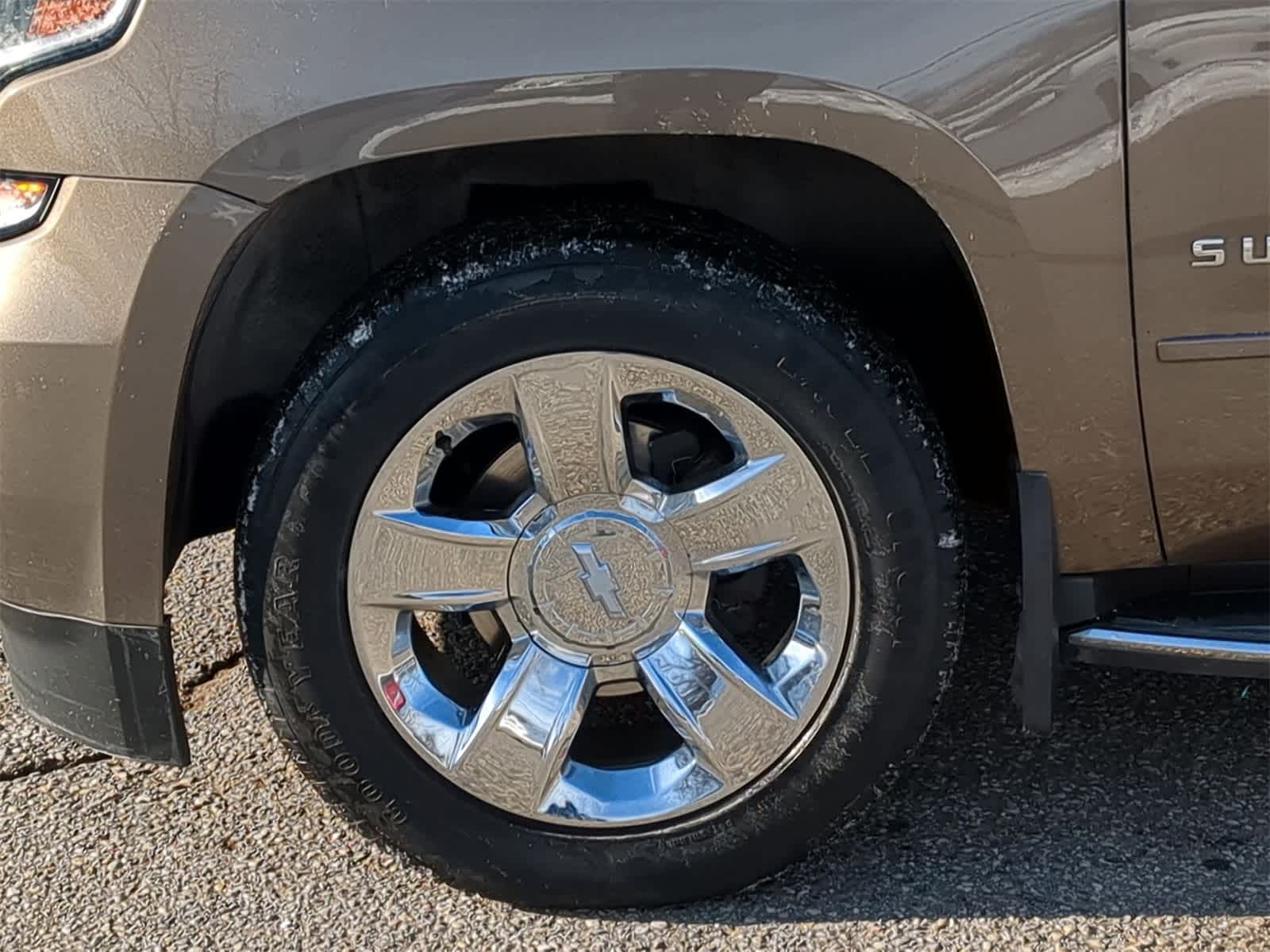 Thumbnail: 2016 Chevrolet Suburban - 21