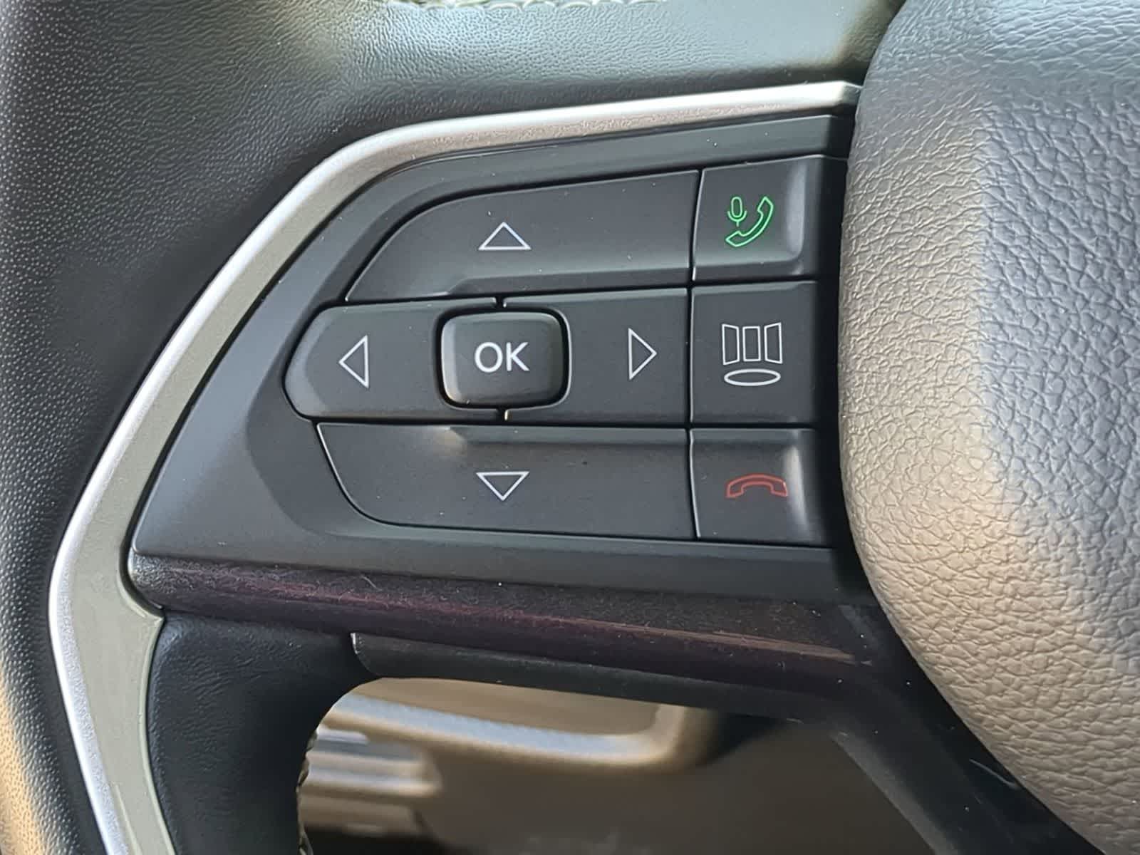 Thumbnail: 2022 Jeep Grand Cherokee L - 23