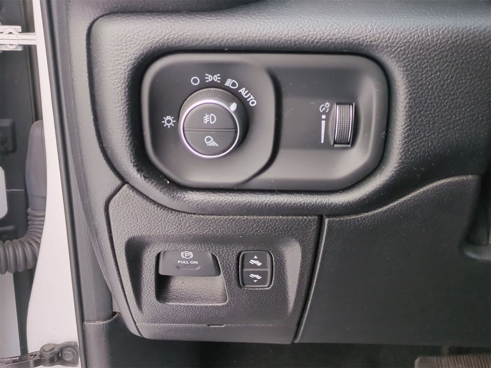 Thumbnail: 2020 RAM 1500 - 26