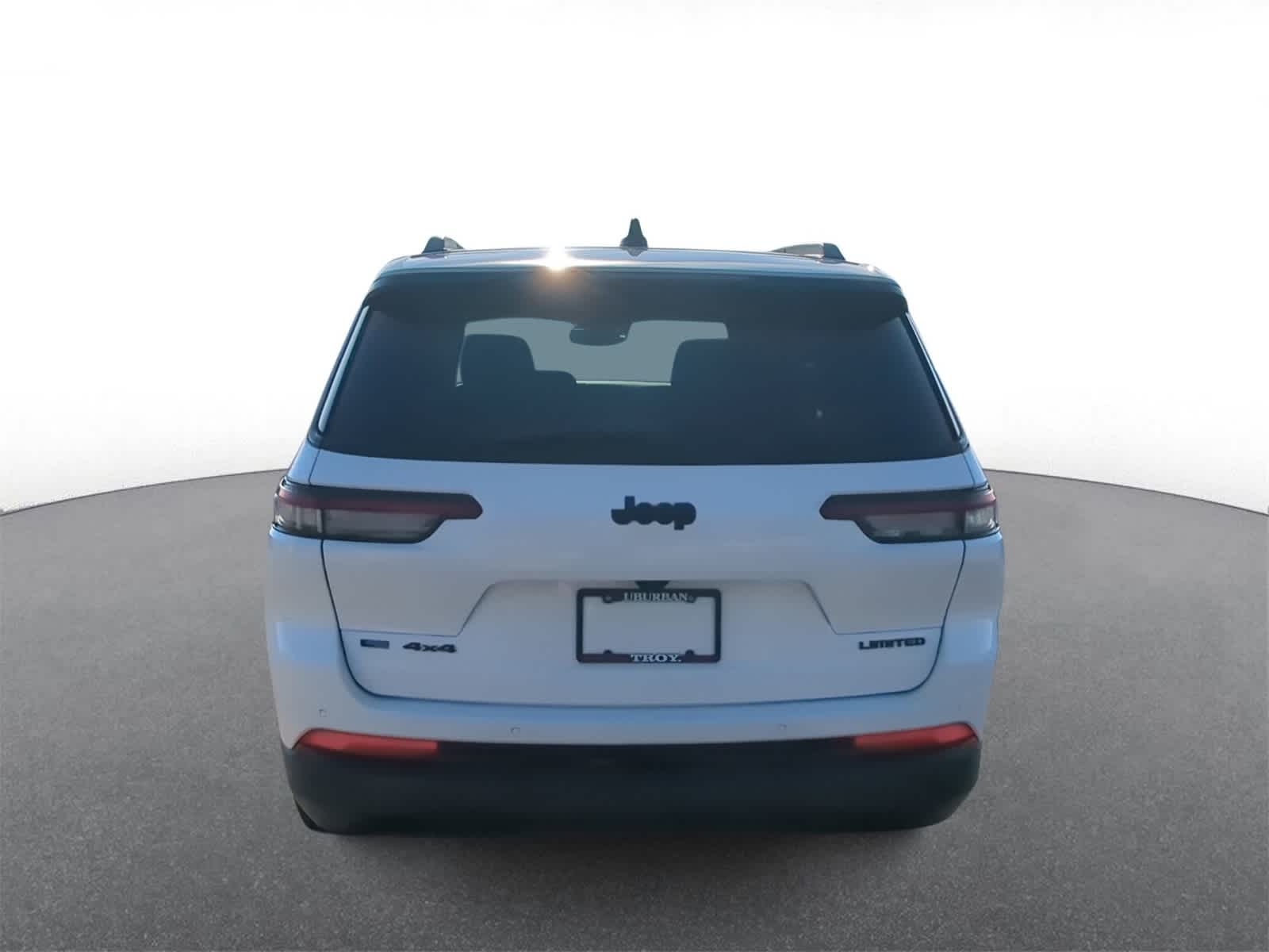 Thumbnail: 2022 Jeep Grand Cherokee L - 7