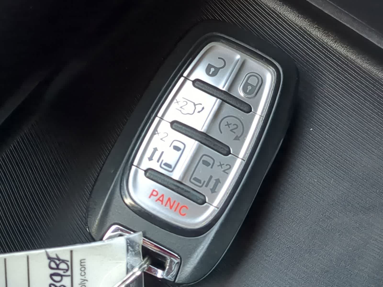 Thumbnail: 2025 Chrysler Voyager - 33